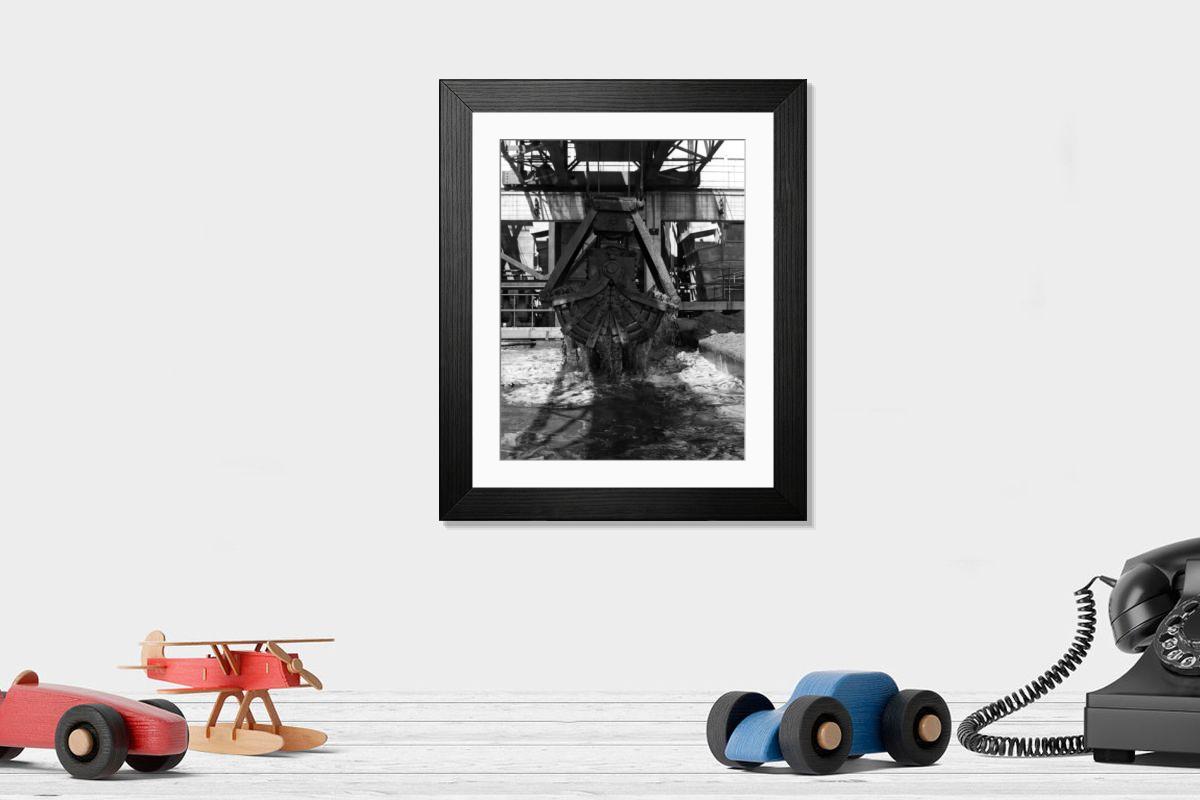 Shown hanging in a room: Modern 14"x12" (36x31cm)