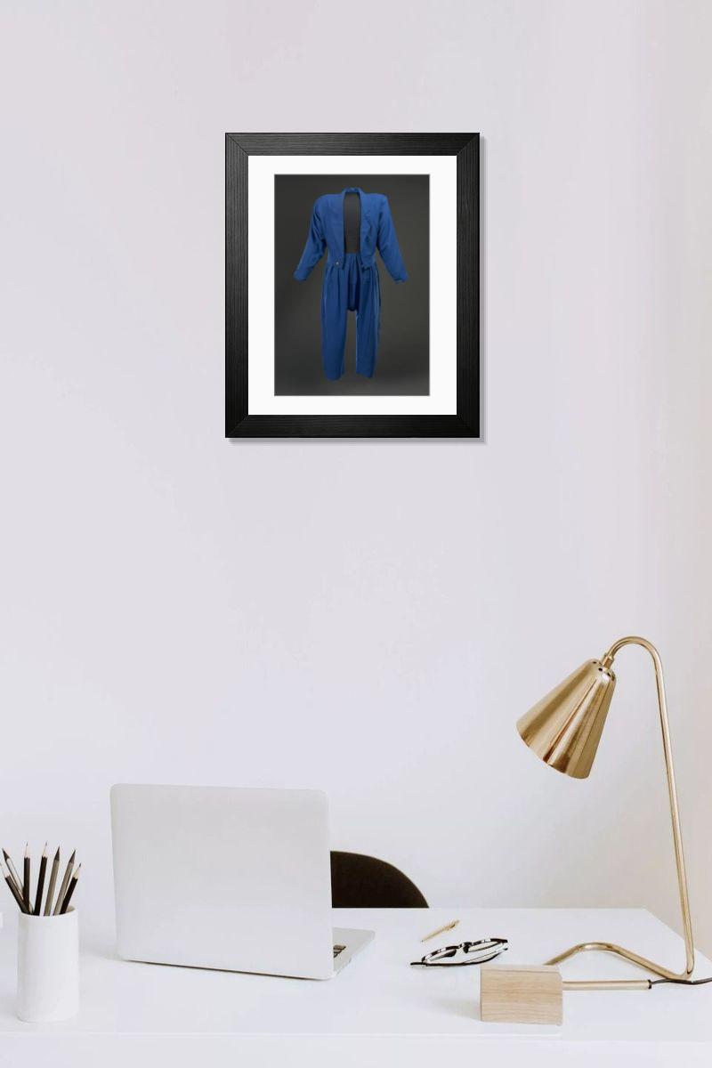 Shown hanging in a room: Modern 14"x12" (36x31cm)