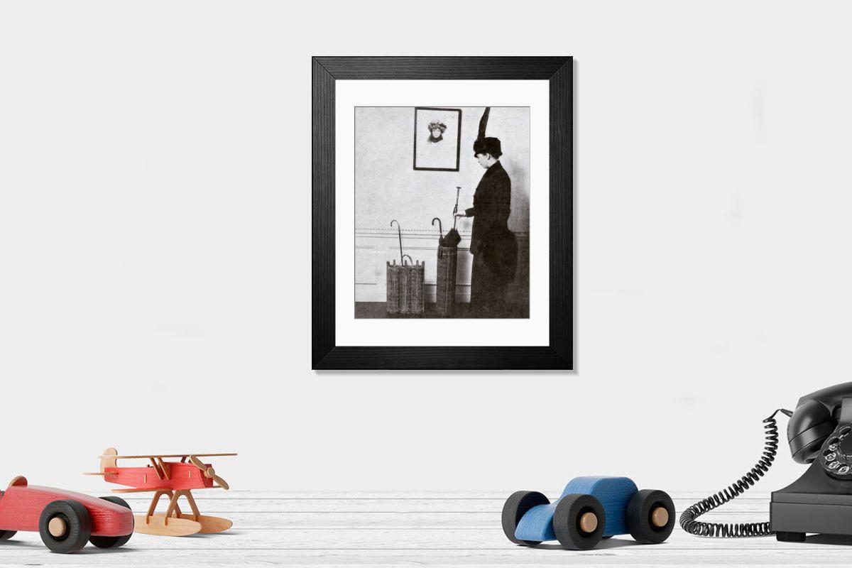 Shown hanging in a room: Modern 14"x12" (36x31cm)