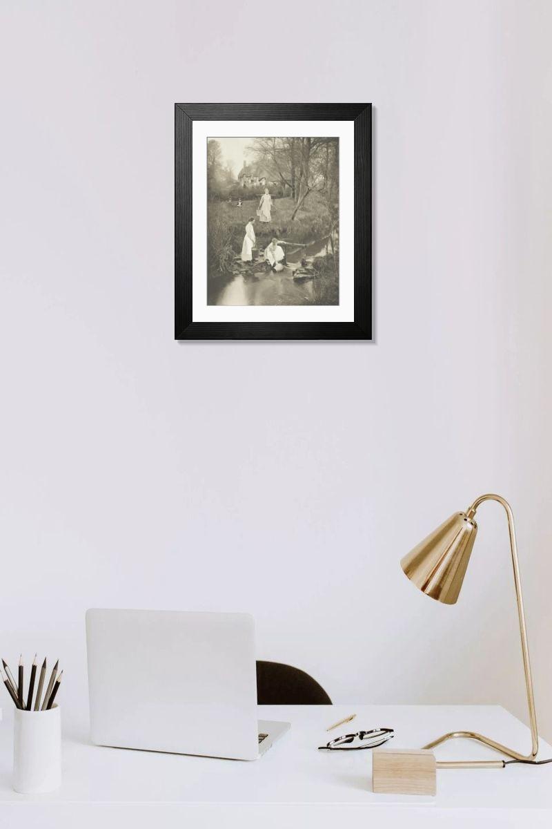 Shown hanging in a room: Modern 14"x12" (36x31cm)