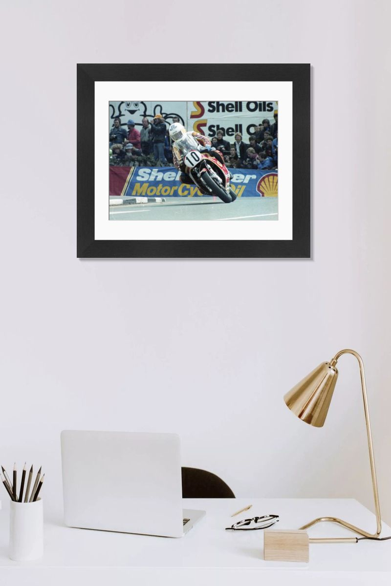 1982 Classic TT Print: Mick Grant at Quarter Bridge. Art Prints