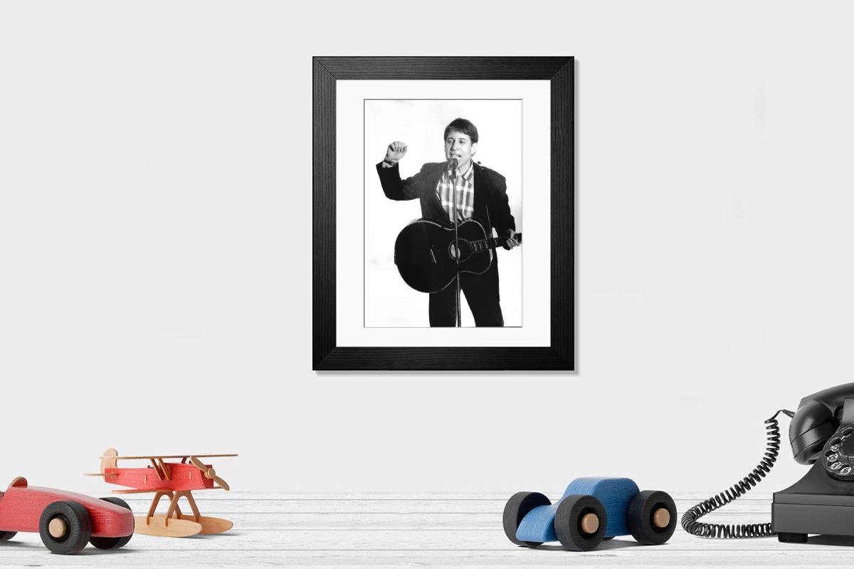 Shown hanging in a room: Modern 14"x12" (36x31cm)