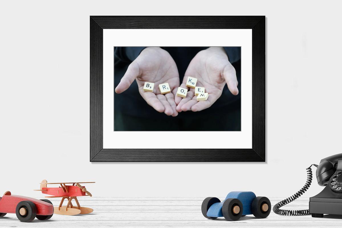 Shown hanging in a room: Modern 14"x12" (36x31cm)
