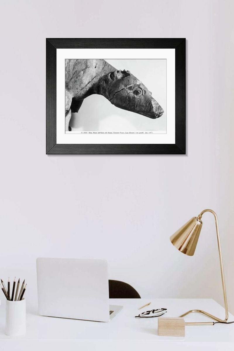 Shown hanging in a room: Moderne 14" x 12" (36 x 31 cm)