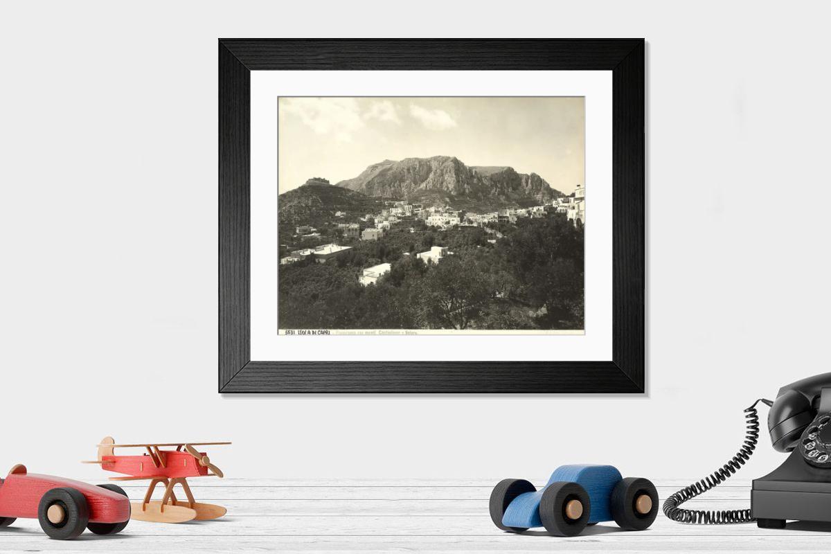 Shown hanging in a room: Cornice moderna 14"x12" (36x31cm)