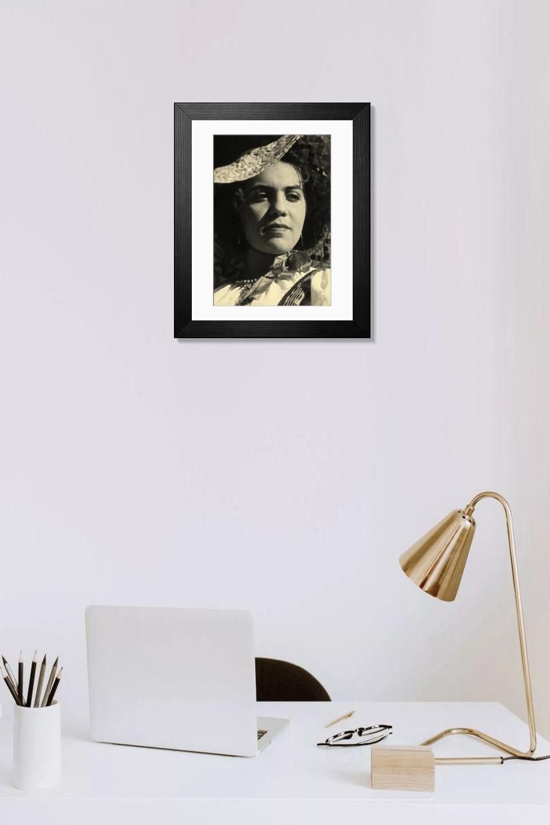 Immagine che mostra l’opera appesa in una stanza: Cornice moderna 14"x12" (36x31cm)