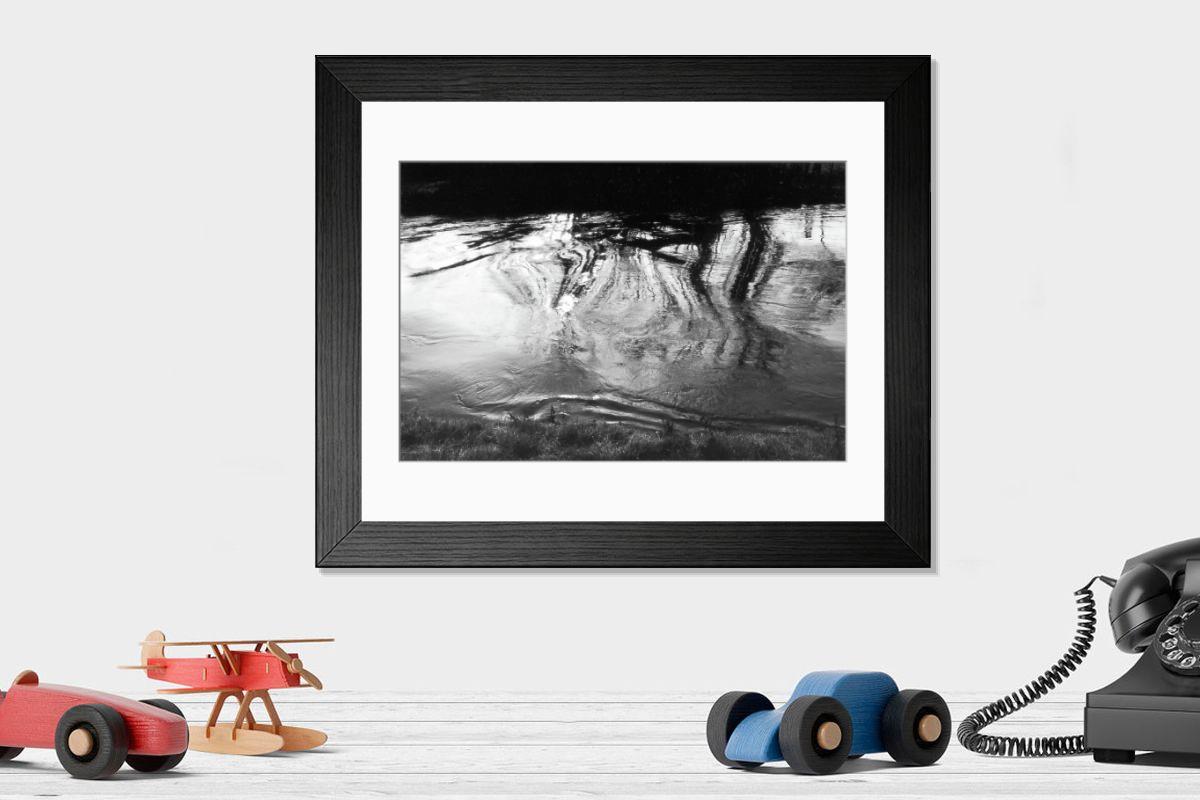 Shown hanging in a room: Modern 14"x12" (36x31cm)