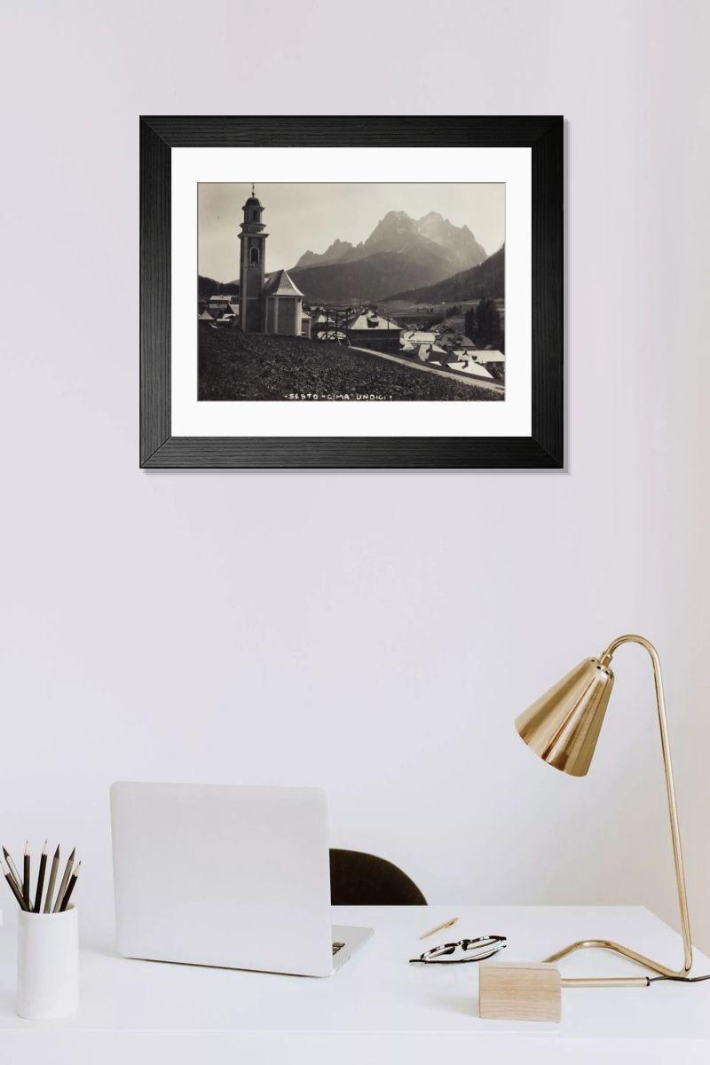 Shown hanging in a room: Modern 14"x12" (36x31cm)