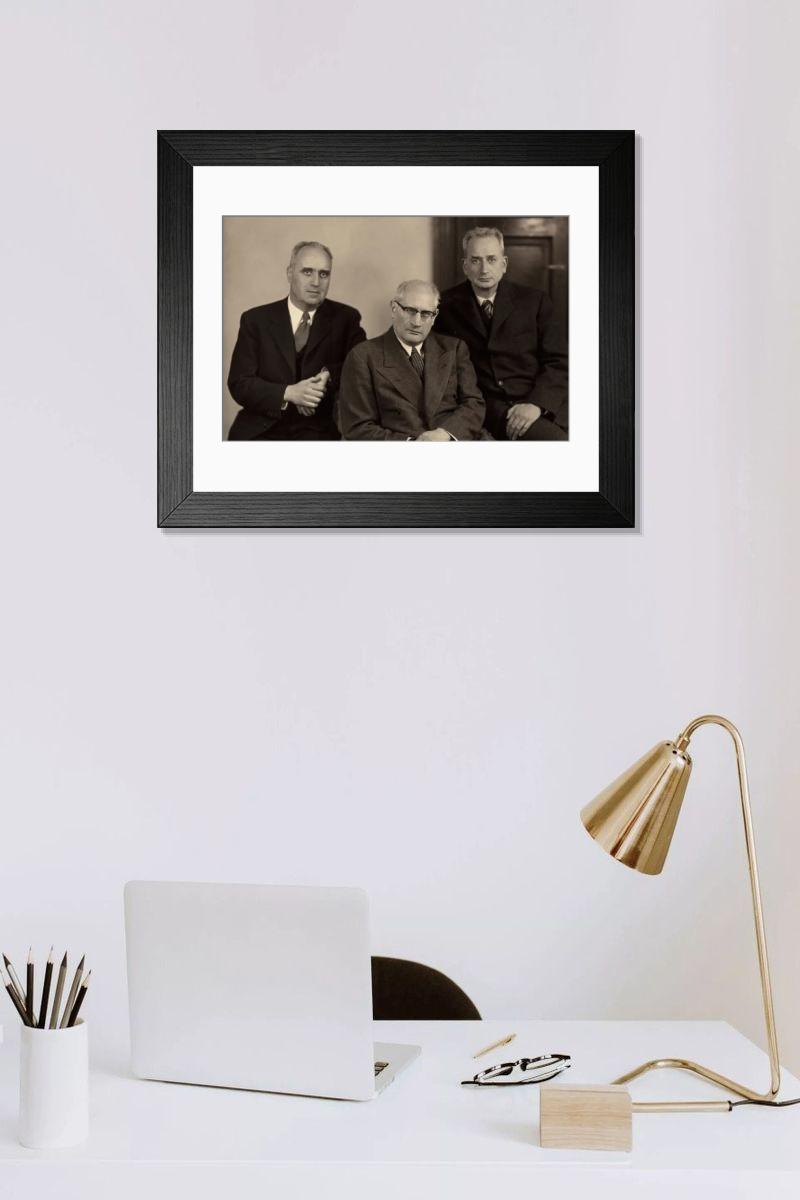 Shown hanging in a room: Modern 14"x12" (36x31cm)