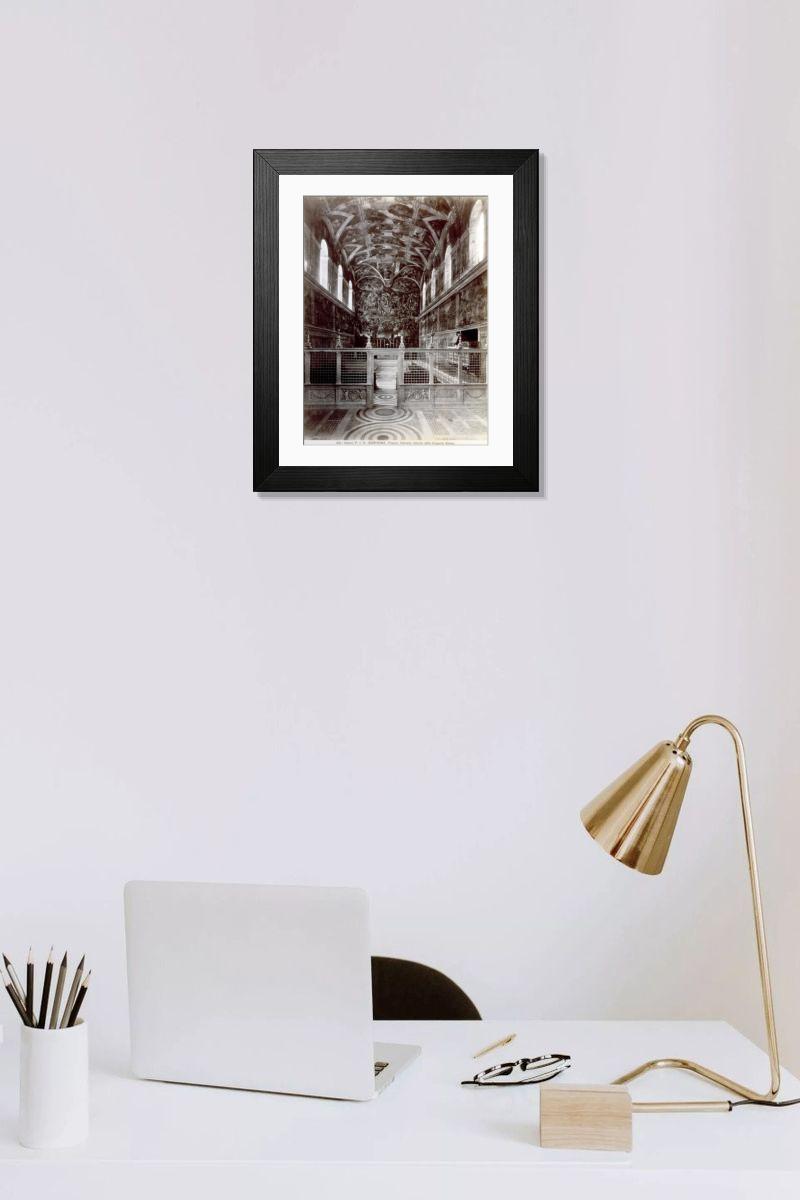 Shown hanging in a room: Moderne 14" x 12" (36 x 31 cm)