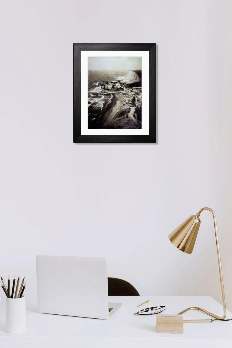 Shown hanging in a room: Modern 14"x12" (36x31cm)