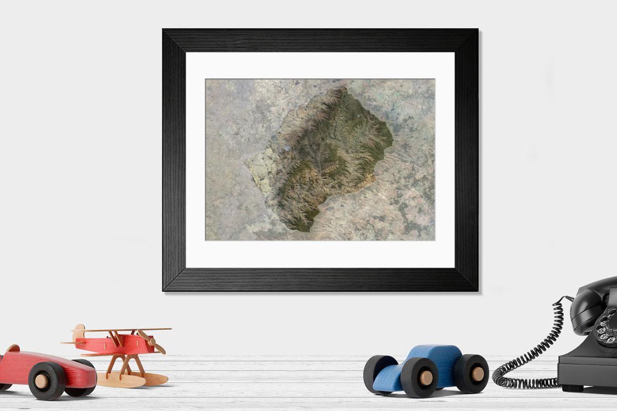 Shown hanging in a room: Modern 14"x12" (36x31cm)