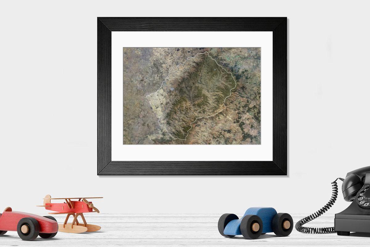 Shown hanging in a room: Modern 14"x12" (36x31cm)
