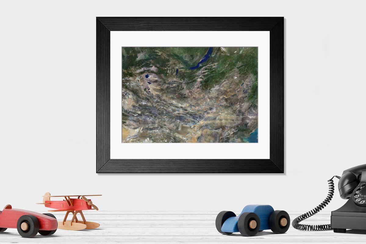 Shown hanging in a room: Modern 14"x12" (36x31cm)