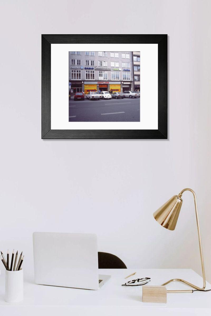Shown hanging in a room: Cornice moderna 14"x12" (36x31cm)