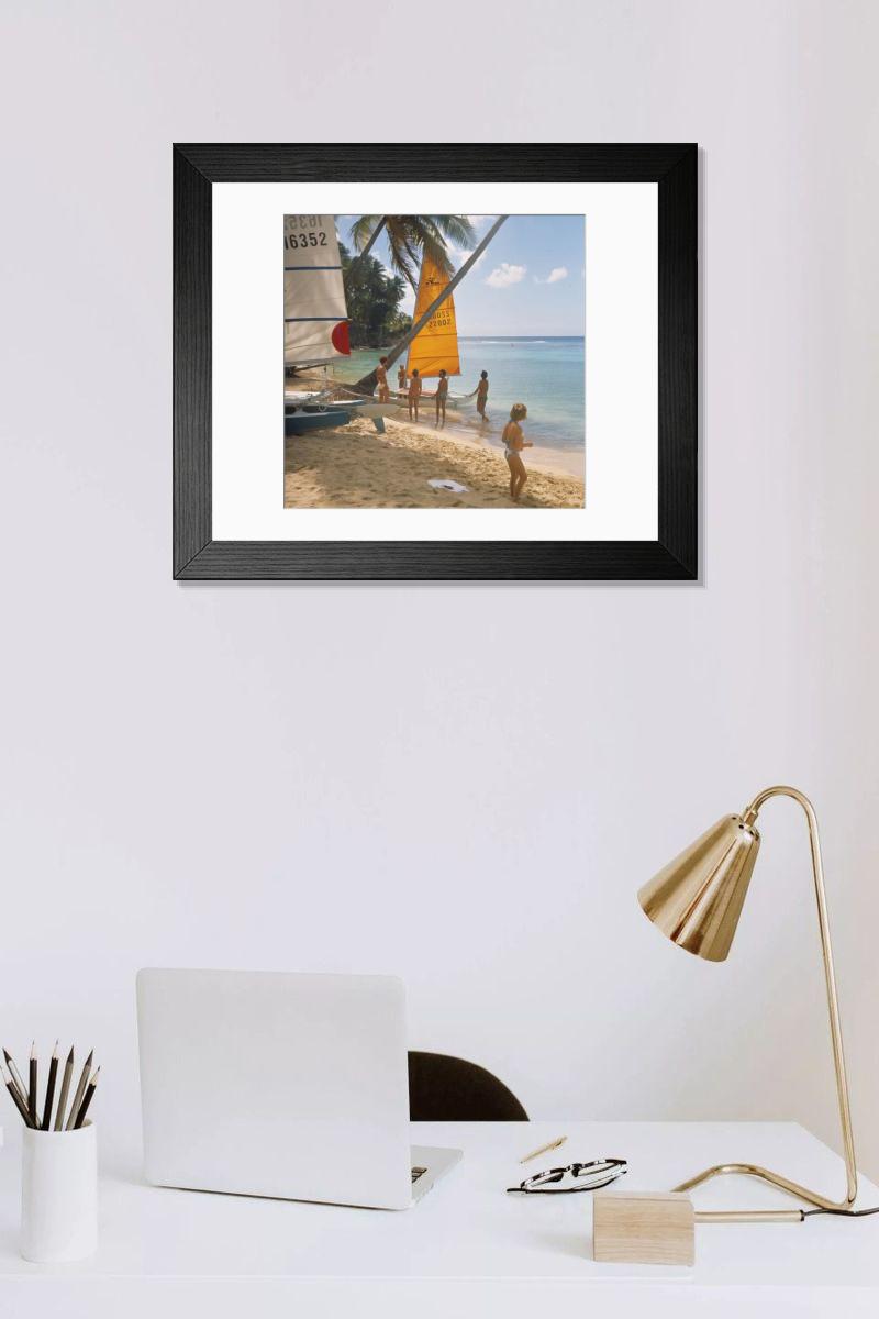 Shown hanging in a room: Modern 14"x12" (36x31cm)
