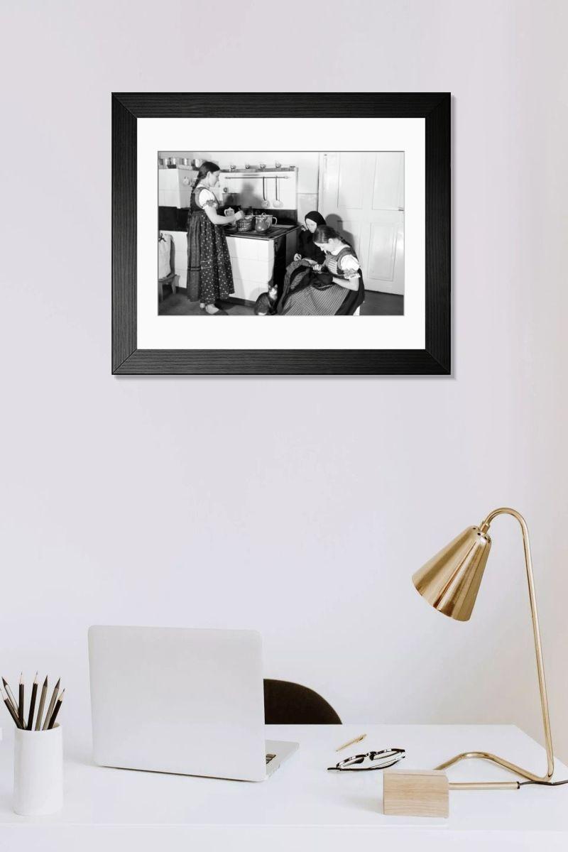 Shown hanging in a room: Modern 14"x12" (36x31cm)