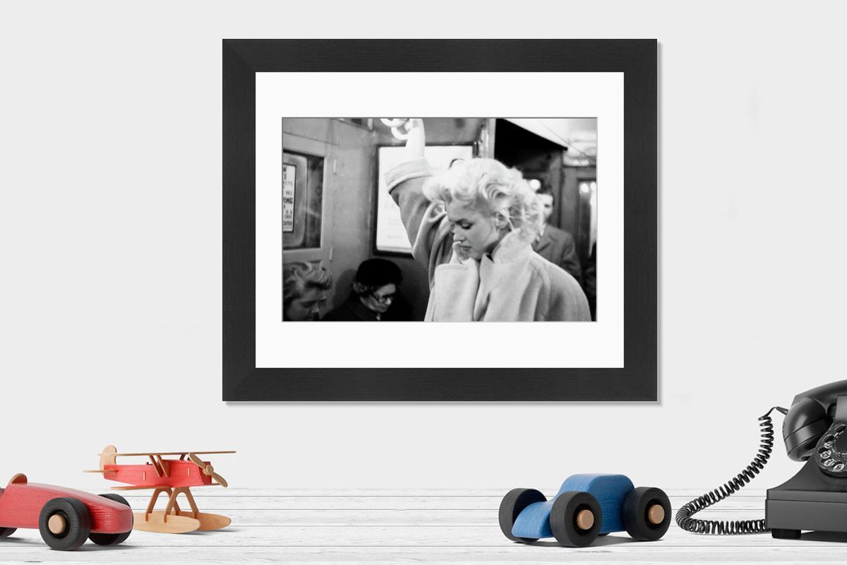 Marilyn Monroe in Grand Central Station Print, 1955. Art Prints