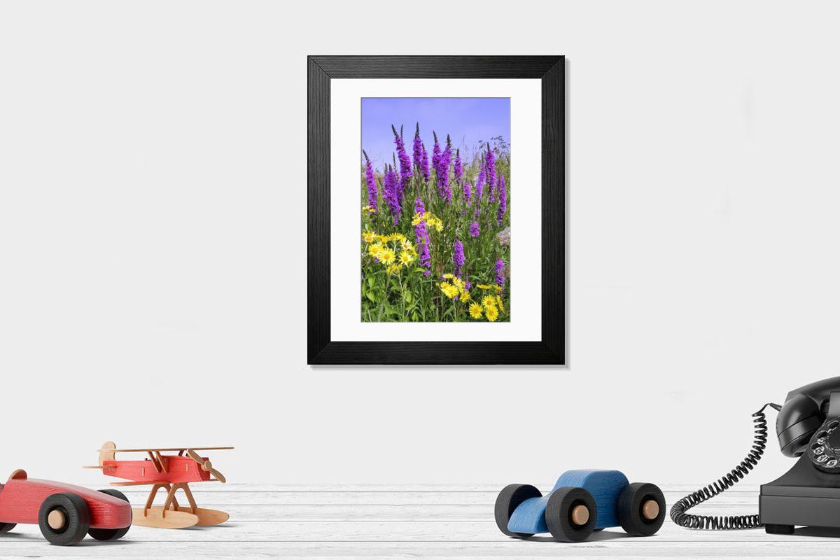 Shown hanging in a room: Modern 14"x12" (36x31cm)