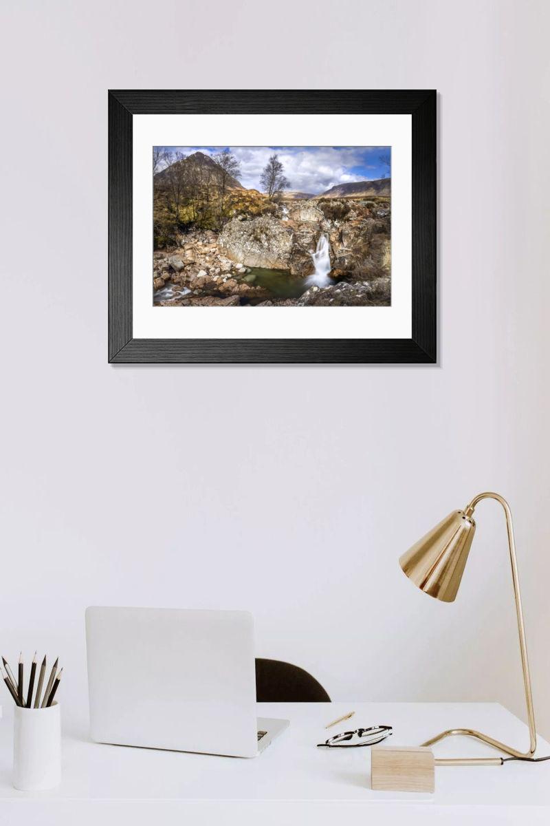 Shown hanging in a room: Modern 14"x12" (36x31cm)