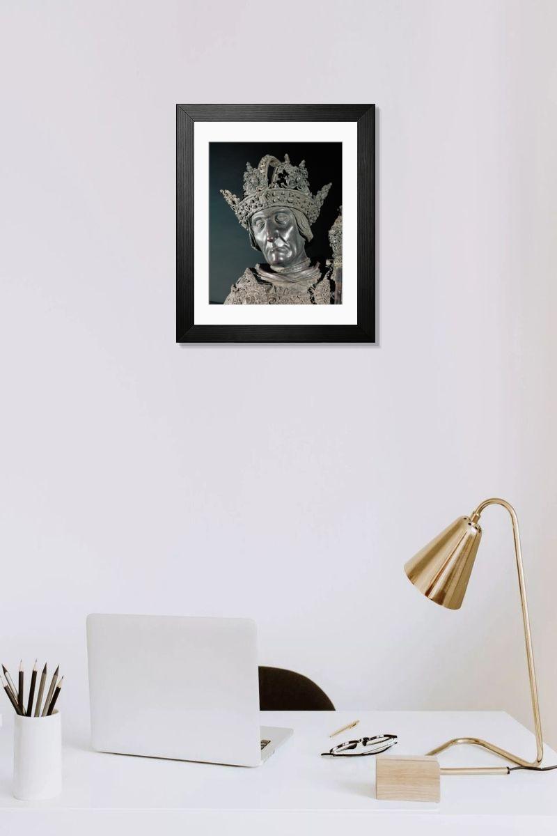 Shown hanging in a room: Modern 14"x12" (36x31cm)