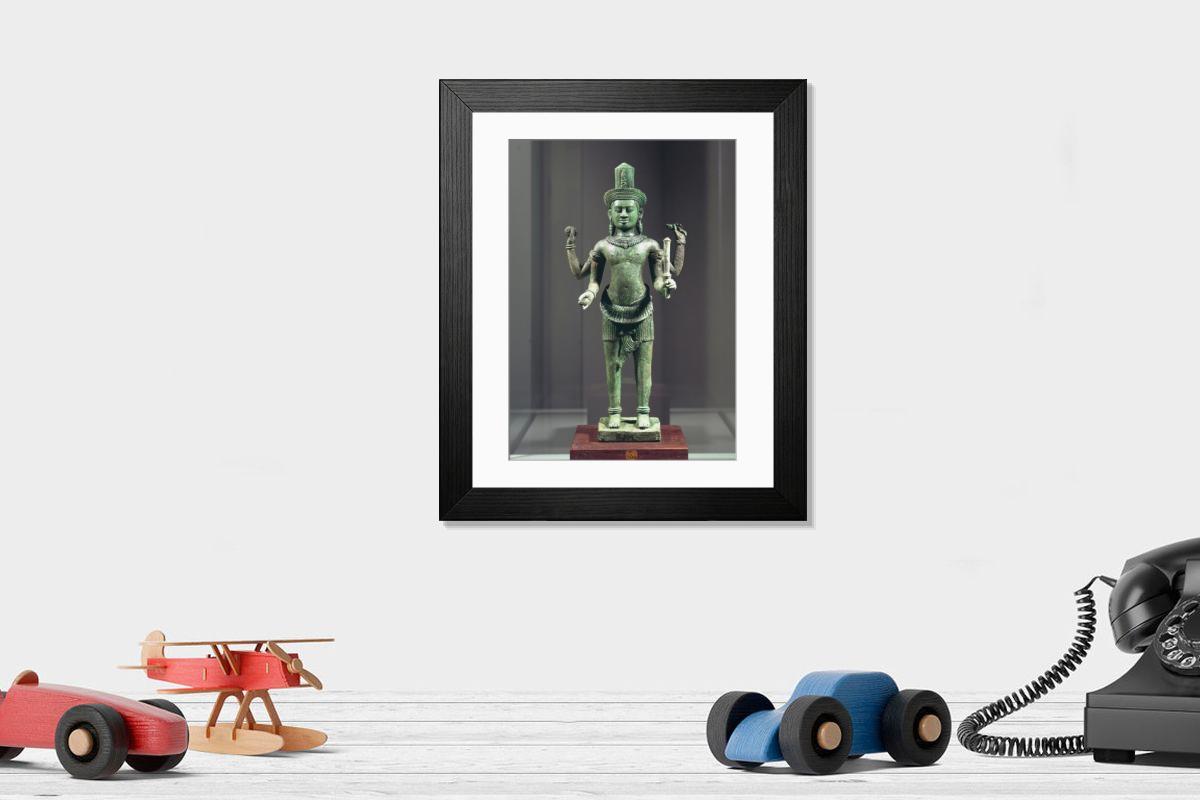 Shown hanging in a room: Modern 14"x12" (36x31cm)