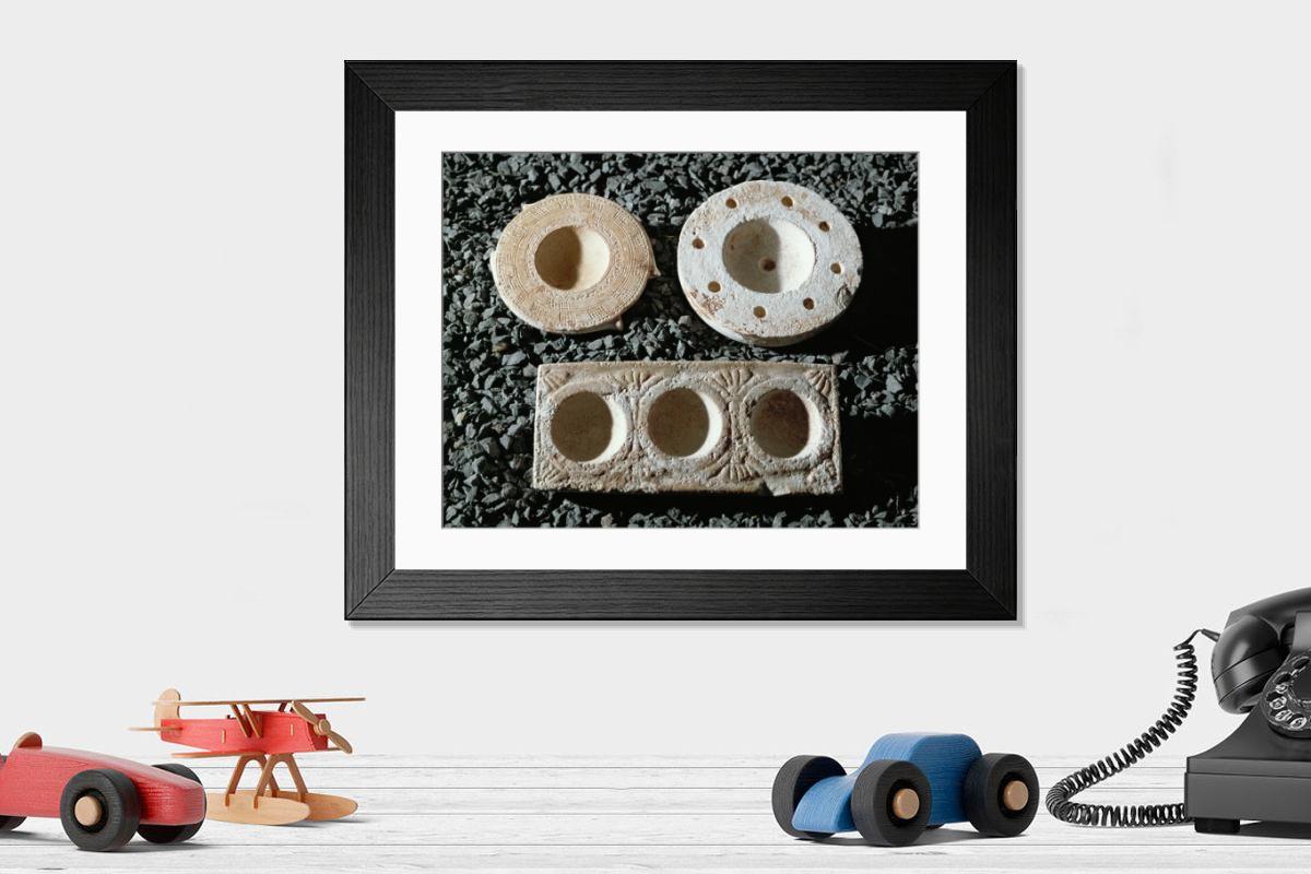Shown hanging in a room: Modern 14"x12" (36x31cm)