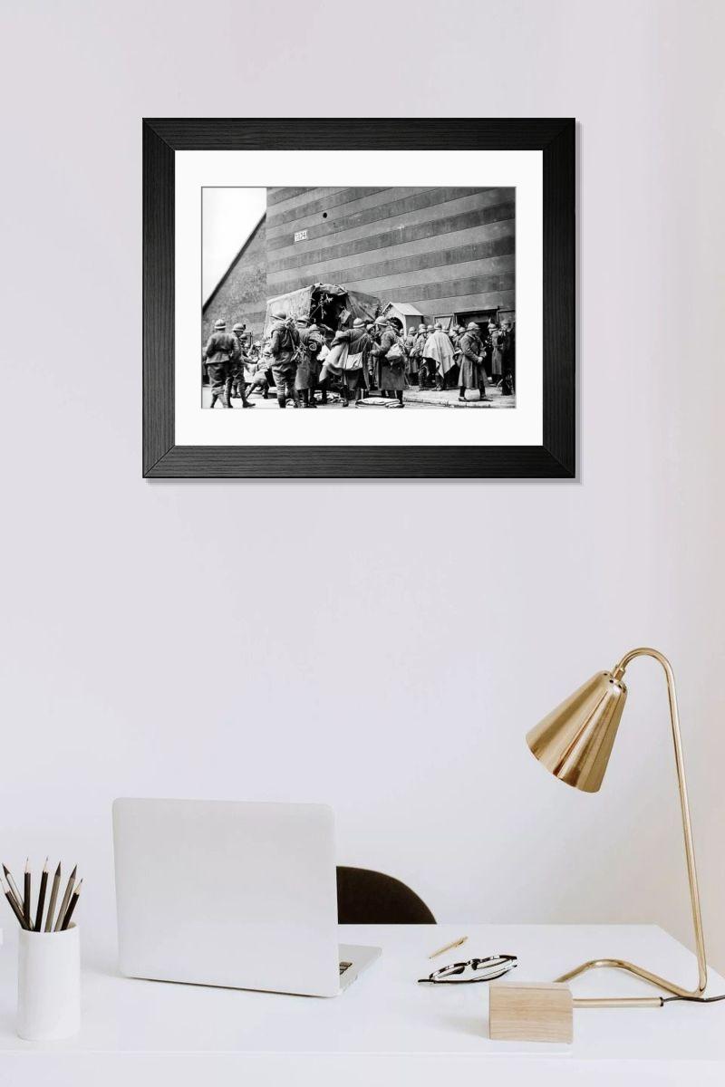 Shown hanging in a room: Modern 14"x12" (36x31cm)