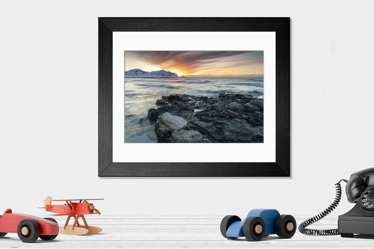 Shown hanging in a room: Modern 14"x12" (36x31cm)