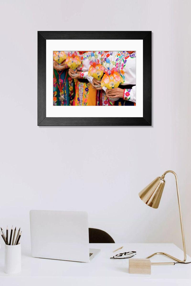 Shown hanging in a room: Modern 14"x12" (36x31cm)