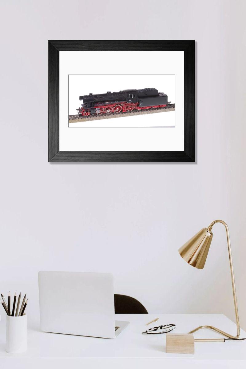 Shown hanging in a room: Modern 14"x12" (36x31cm)