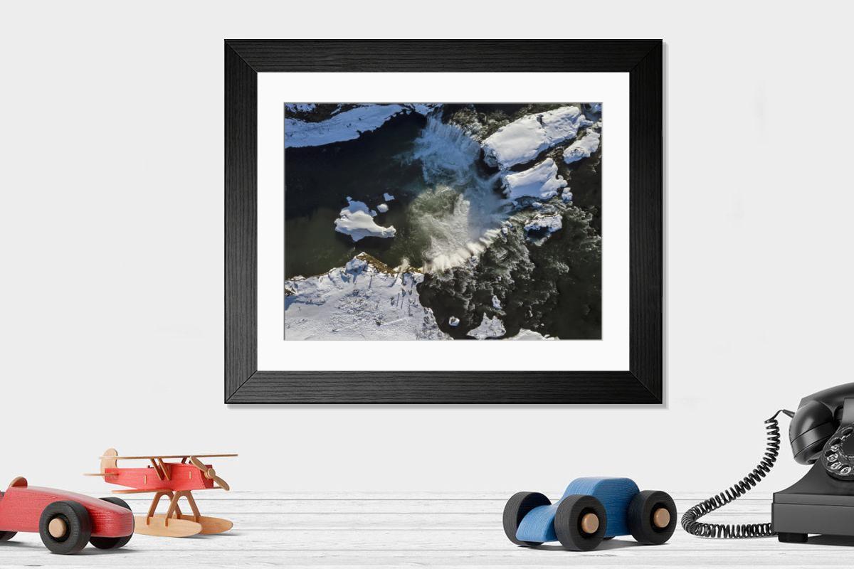 Shown hanging in a room: Modern 14"x12" (36x31cm)