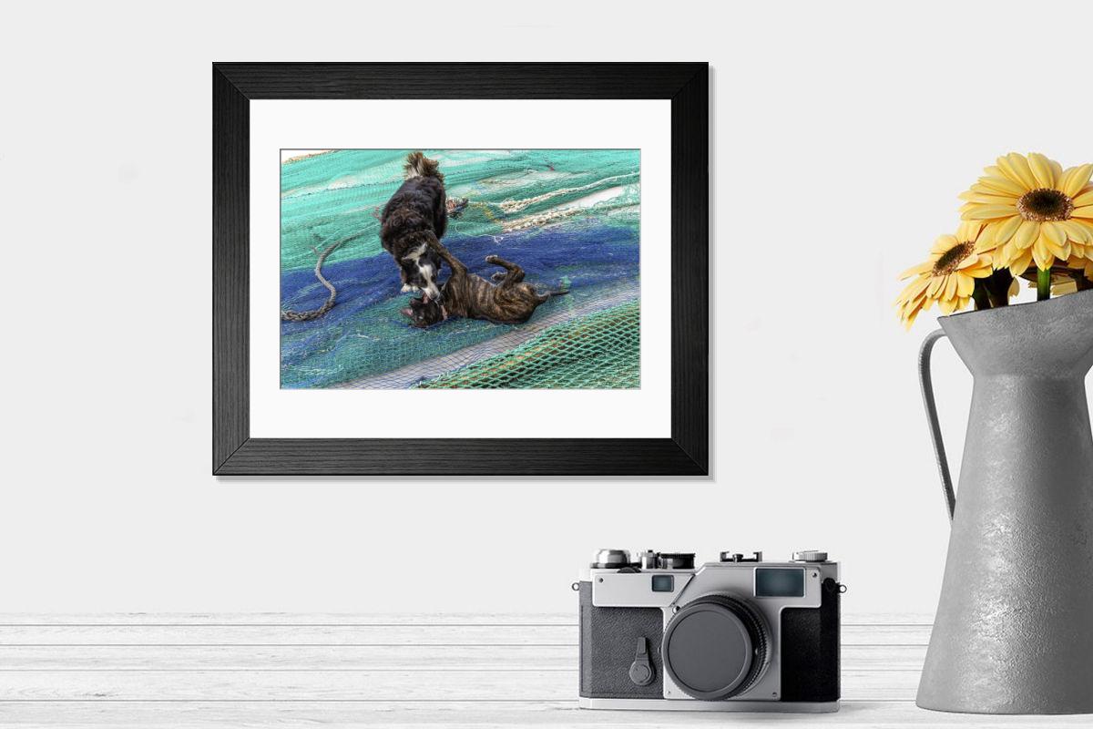 Shown hanging in a room: Modern 14"x12" (36x31cm)