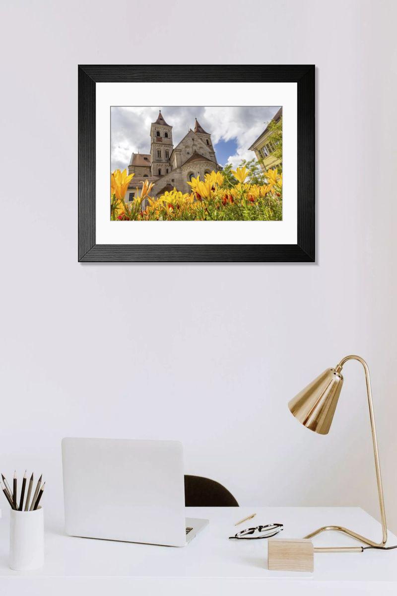 Shown hanging in a room: Modern 14"x12" (36x31cm)