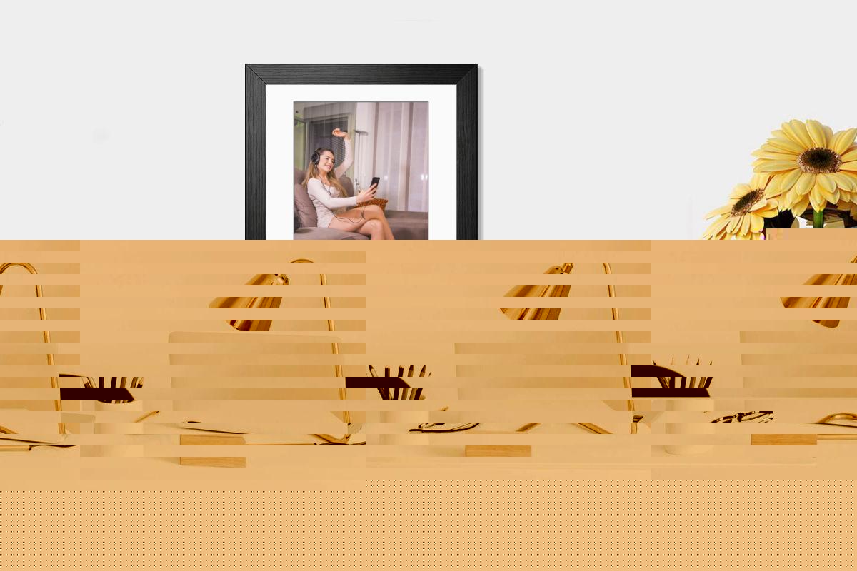 Shown hanging in a room: Modern 14"x12" (36x31cm)
