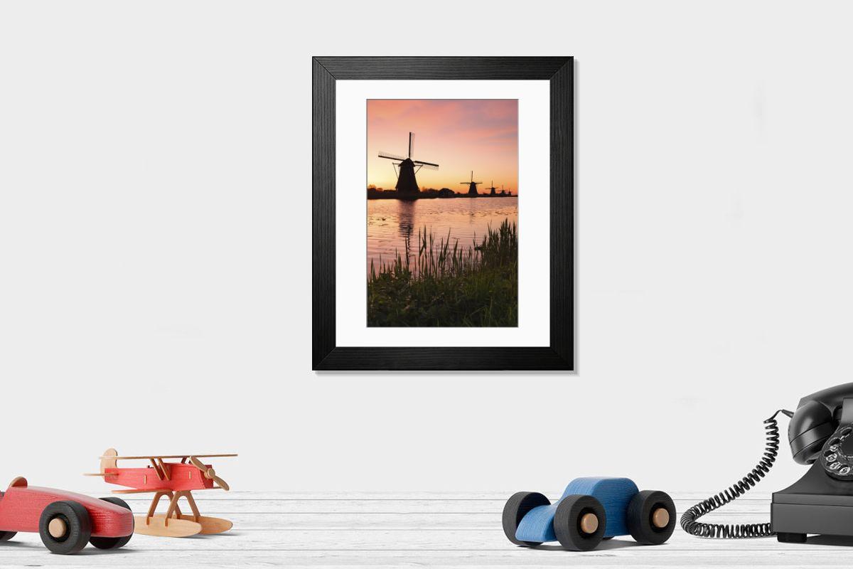 Shown hanging in a room: Modern 14"x12" (36x31cm)