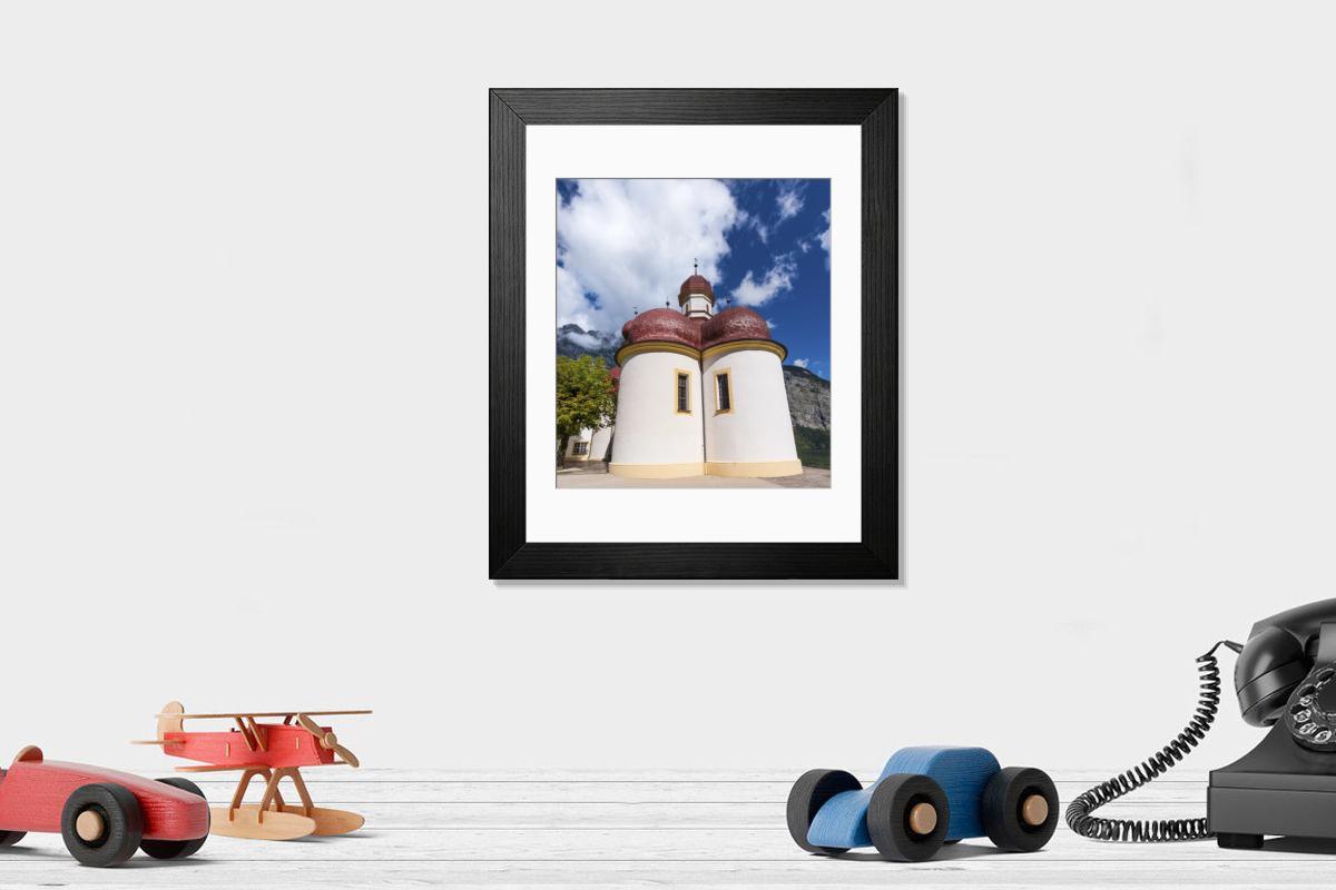 Shown hanging in a room: Modern 14"x12" (36x31cm)
