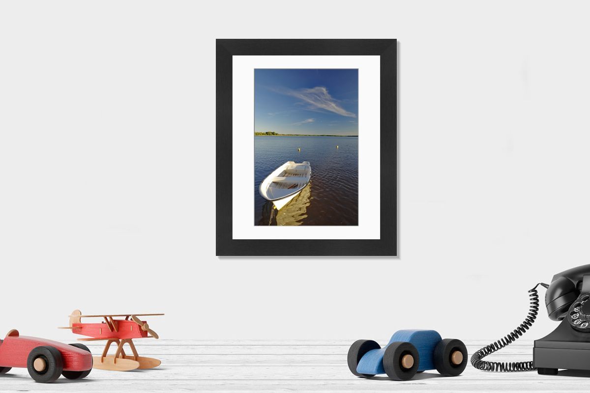 Shown hanging in a room: Modern 14"x12" (36x31cm)