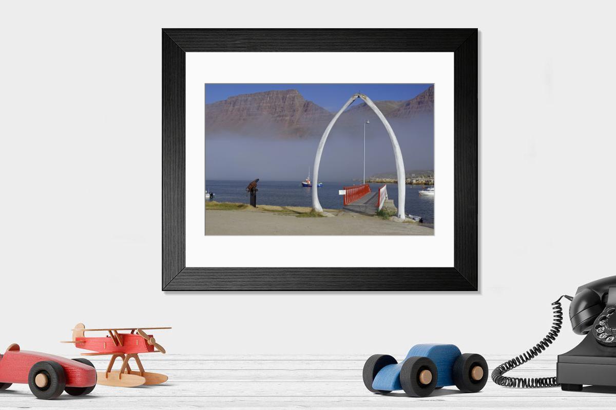 Shown hanging in a room: Modern 14"x12" (36x31cm)