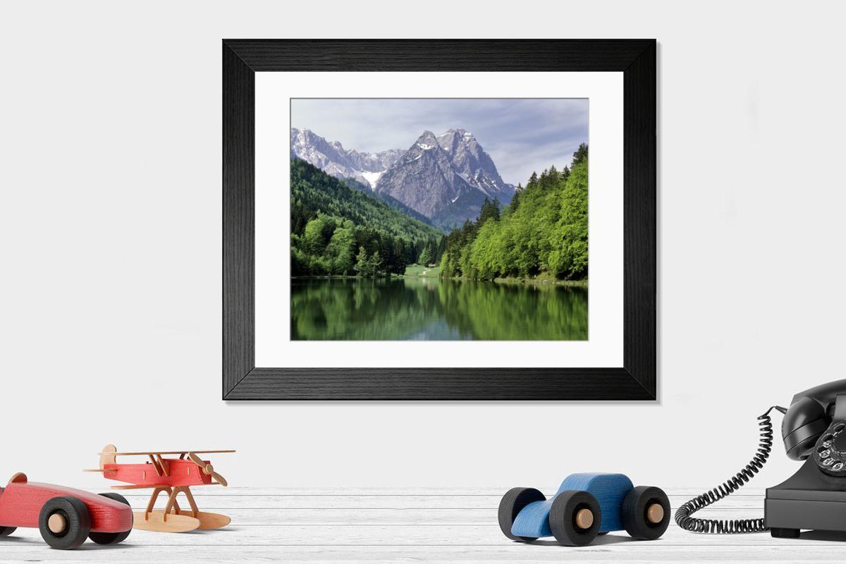 Shown hanging in a room: Modern 14"x12" (36x31cm)