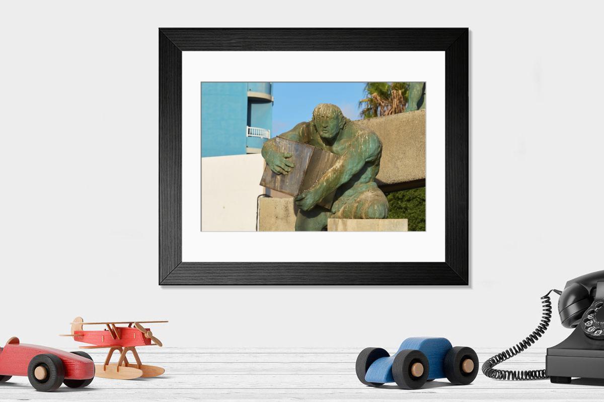 Shown hanging in a room: Modern 14"x12" (36x31cm)