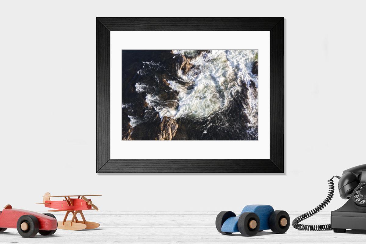 Shown hanging in a room: Modern 14"x12" (36x31cm)