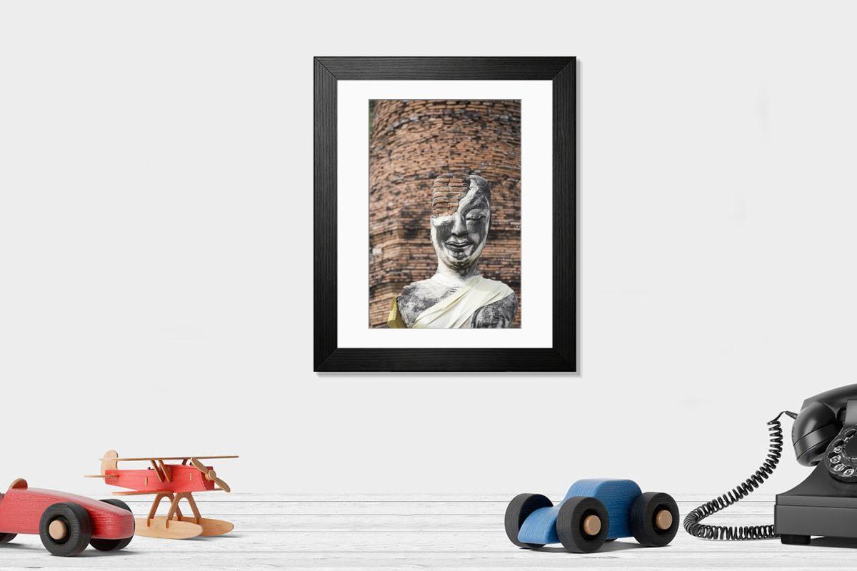 Shown hanging in a room: Modern 14"x12" (36x31cm)