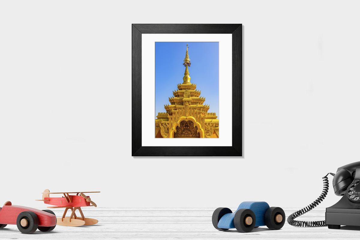 Shown hanging in a room: Modern 14"x12" (36x31cm)