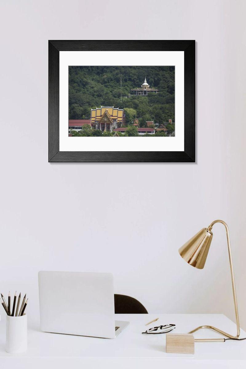 Shown hanging in a room: Modern 14"x12" (36x31cm)