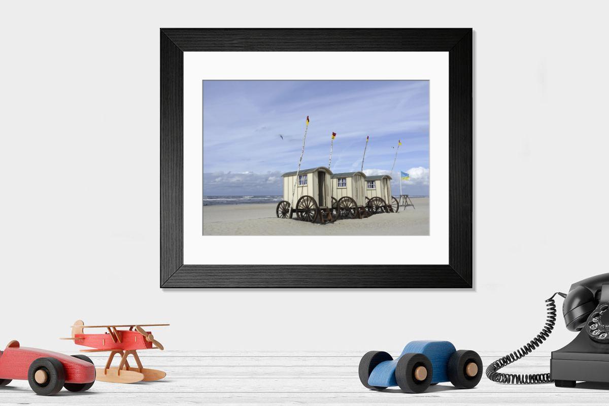 Shown hanging in a room: Modern 14"x12" (36x31cm)