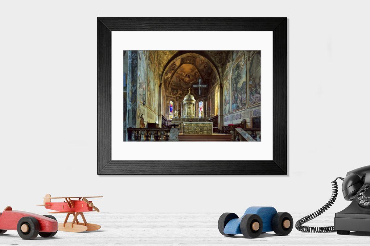 Shown hanging in a room: Modern 14"x12" (36x31cm)