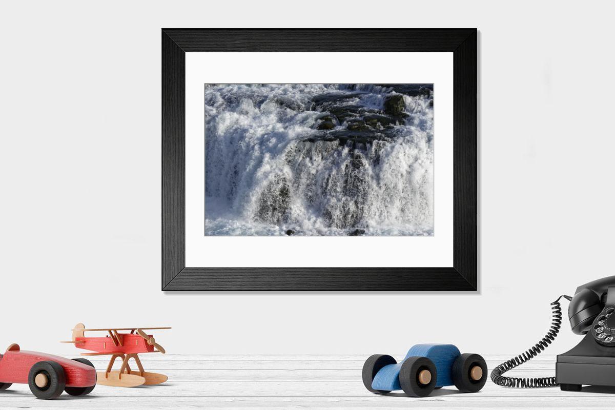 Shown hanging in a room: Modern 14"x12" (36x31cm)