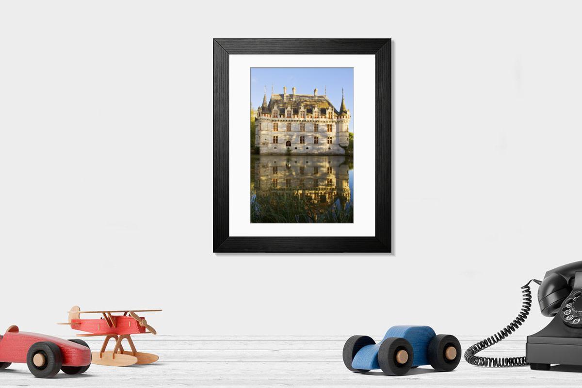 Shown hanging in a room: Modern 14"x12" (36x31cm)