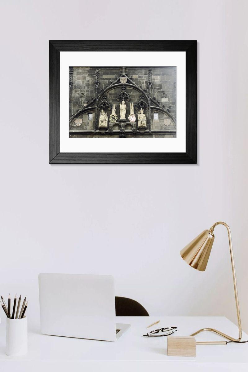 Shown hanging in a room: Modern 14"x12" (36x31cm)